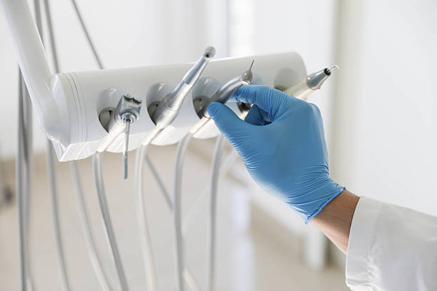 Professional Emergency Dentist technician working in Gulf Breeze, FL